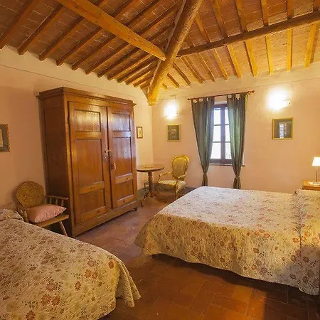 Farmhouse Il Fienile Hotel 3*